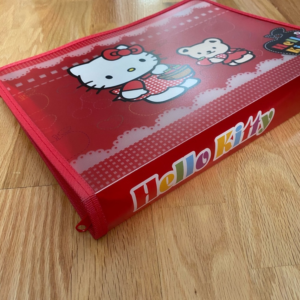 Hello Kitty Portfolio